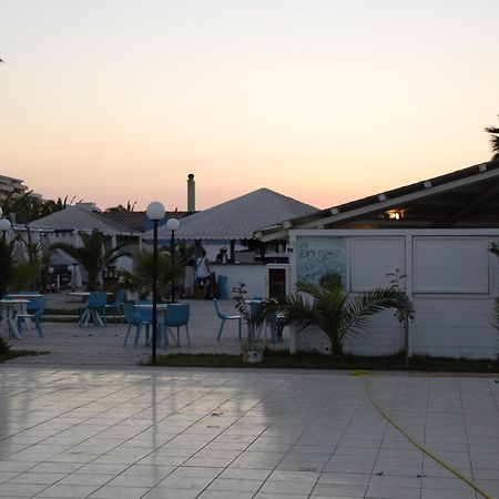 Torquemada Beach Club Margherita Di Savoia Exteriér fotografie